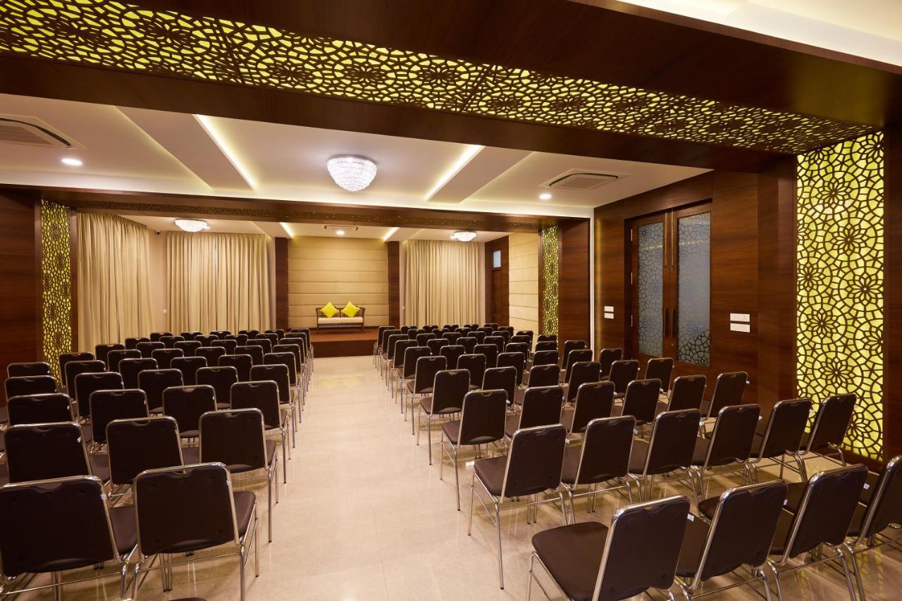 Hotel Kamar Residences And Banquets Chennai Eksteriør bilde